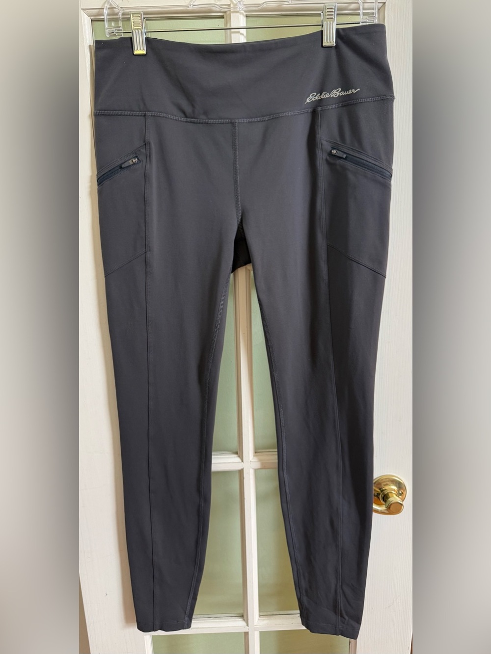 Eddie Bauer high rise First Ascent Leggings Gray Size Medium NWOT